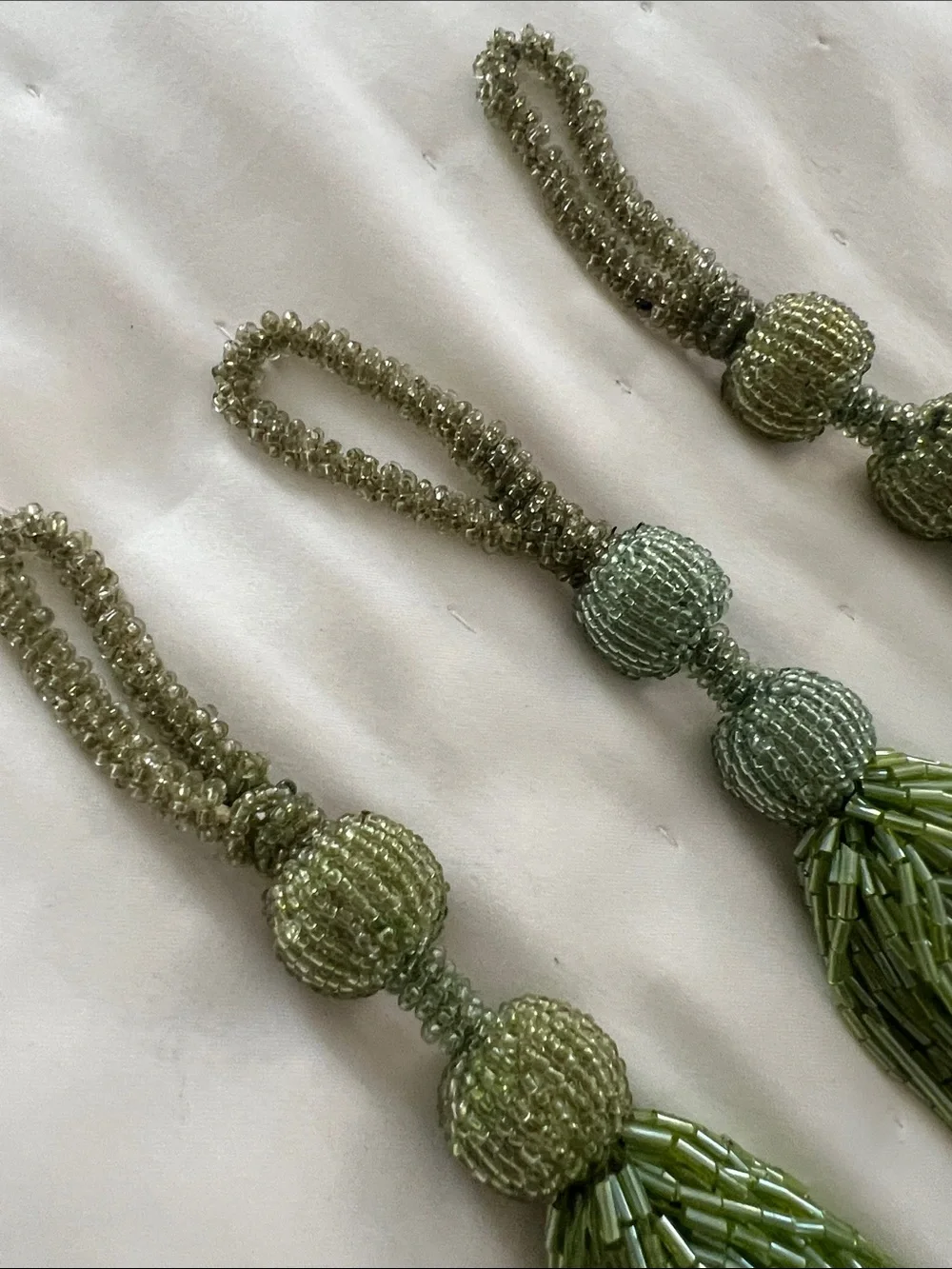 Decorative ArtDeco Beaded Tassel Set - Green -